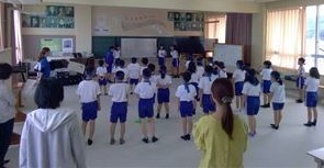 青組の色別集会の様子です。