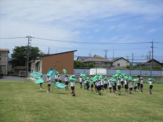 緑組の応援の様子