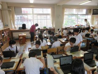 3年の学活の授業