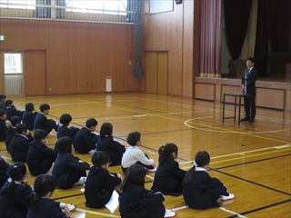 始業式、校長のあいさつです