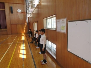 進行役の4年生です。