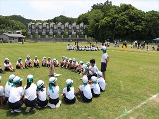 緑組が振り返りをしています。