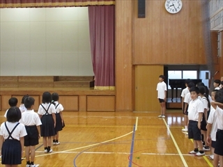 司会の集会委員です。