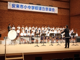 全員合唱の様子です