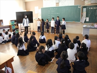 はじめの会の様子です。