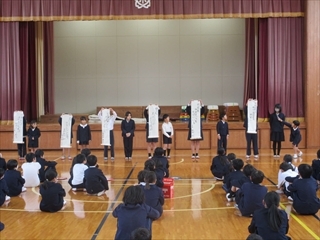 人権標語を発表しています。