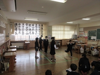 十字鬼をしています。