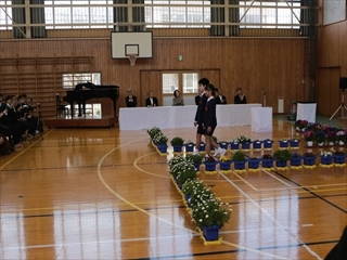 退場です。