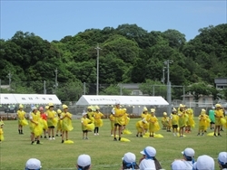 黄組の応援合戦です
