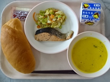 3月8日の給食