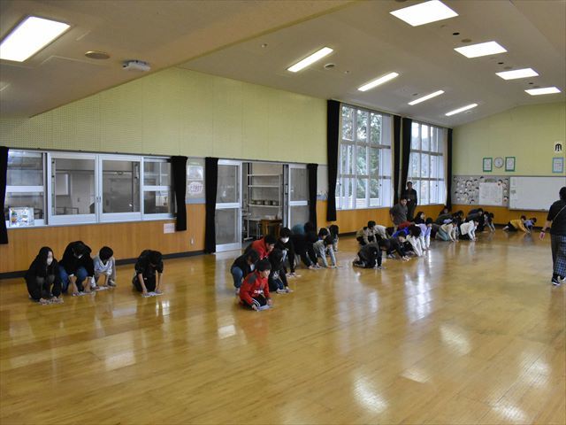 雑巾がけ