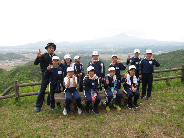 安田要害山山頂で撮った記念写真です。