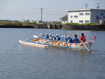 いざ、湖面へ03