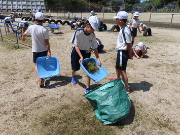 片付け中