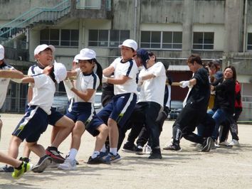 綱引き
