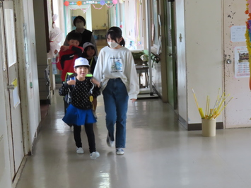 1年生さんをお迎えに