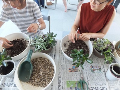 植えるようす