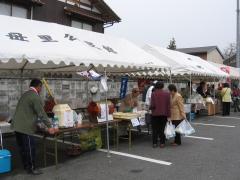 並んだ出店のようす