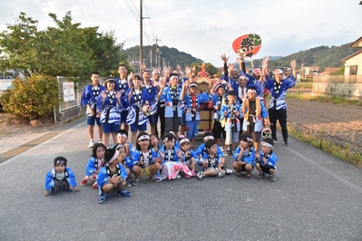 大塚文化祭秋葉さんみこしと子ども達