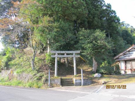 先前神社のようすその1