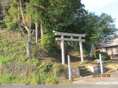 先前神社のようすその2