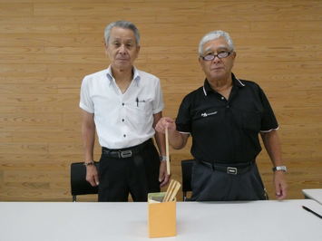 令和７年度安来市自治会親善野球大会抽選会の様子です。